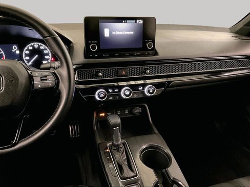 Used 2025 Honda Civic Sport image 6