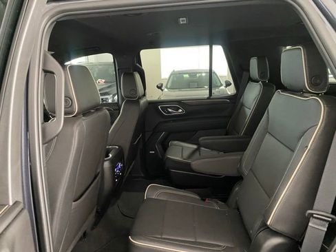 Used 2023 Chevrolet Tahoe Premier AWD/4WD image 14