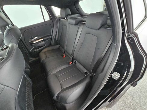 Certified 2025 Mercedes-Benz GLA 250 image 17