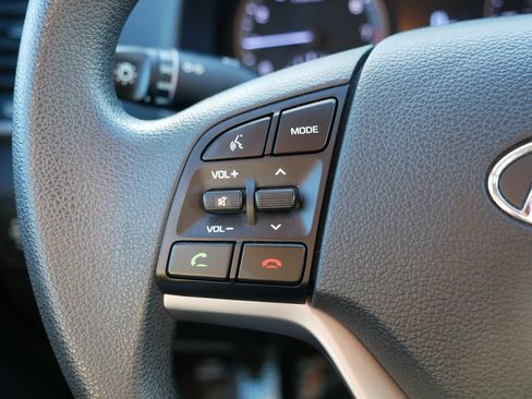 Used 2017 Hyundai Tucson SE image 30