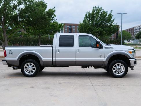 Used 2013 Ford F250 Lariat w/ Lariat Interior Pkg AWD/4WD image 15