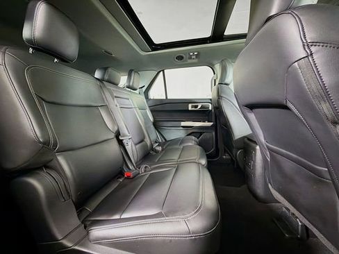Used 2023 Ford Explorer XLT w/ Equipment Group 202A image 29