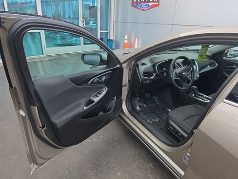 Used 2022 Chevrolet Malibu LS w/ Driver Confidence Package II image 10