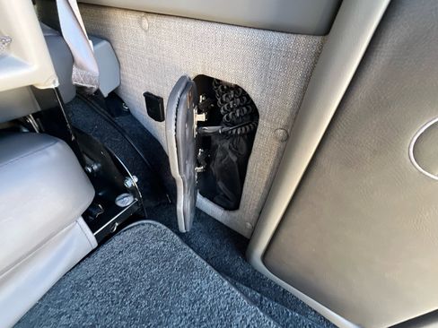 Used 2023 Chevrolet Express 2500 Extended image 55