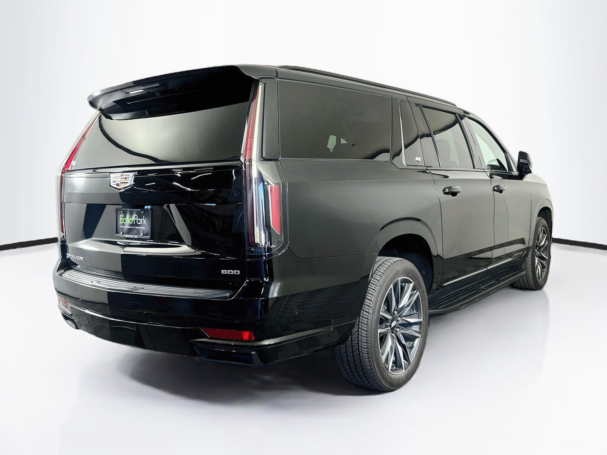 Used 2023 Cadillac Escalade ESV Sport AWD/4WD image 9