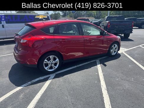 Used 2012 Ford Focus SE FWD image 4