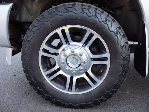 Used 2015 Ford F350 Platinum w/ Platinum Package AWD/4WD image 41