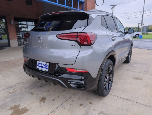 Used 2024 Buick Encore GX Sport Touring w/ Advanced Technology Package AWD/4WD image 8