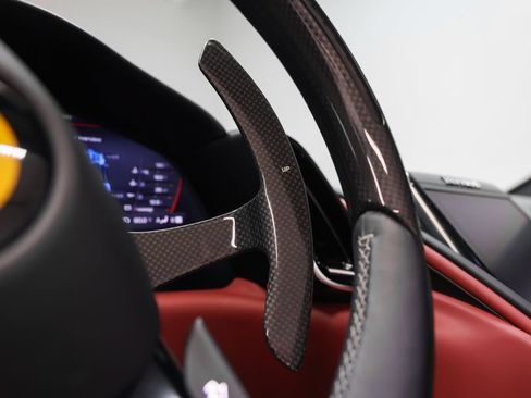 Certified 2025 Ferrari Roma Spider RWD image 59