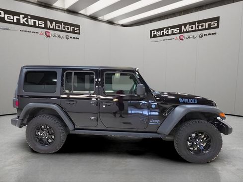 Used 2025 Jeep Wrangler Unlimited Sport S 4xe AWD/4WD image 6