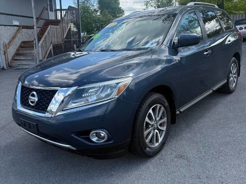 Used 2013 Nissan Pathfinder SV AWD/4WD image 1