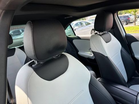 Used 2019 Mercedes-Benz A 220 image 32