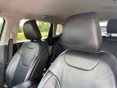 Used 2022 Jeep Compass Limited AWD/4WD image 23