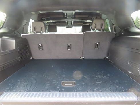 Used 2024 GMC Hummer EV 2X image 44