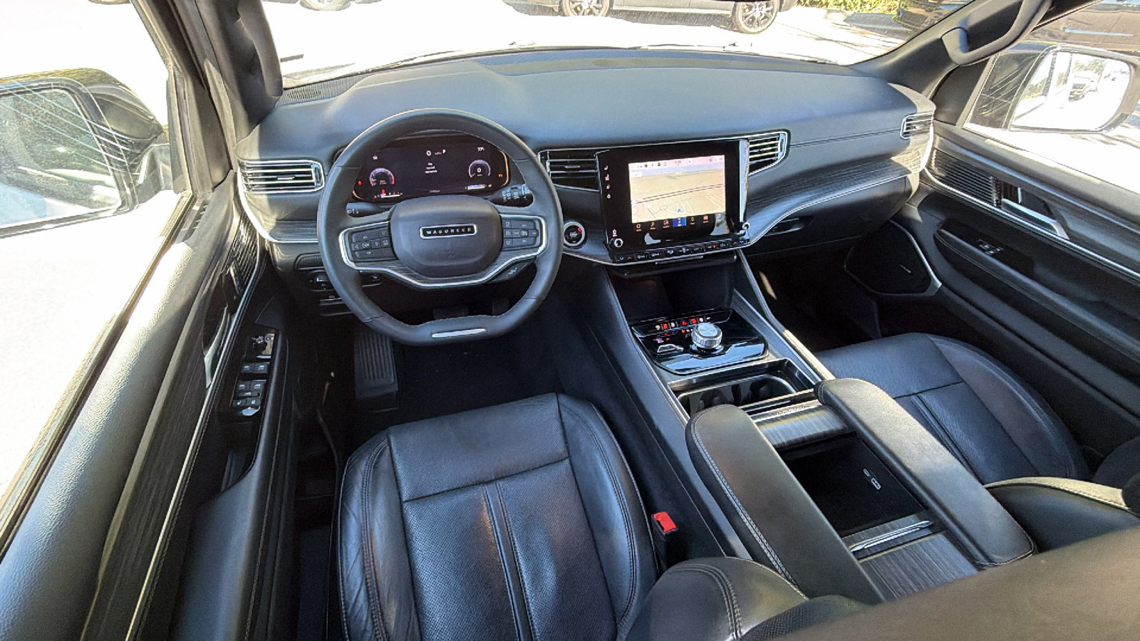 Used 2024 Jeep Wagoneer L Series II w/ Flexible Seating Group AWD/4WD image 26