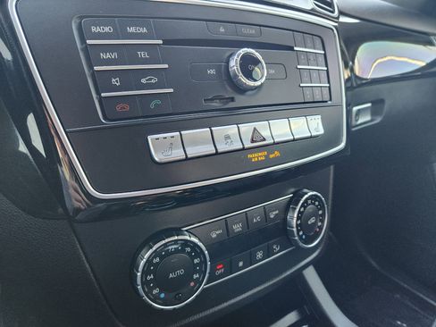 Used 2017 Mercedes-Benz GLE 350 4MATIC image 32