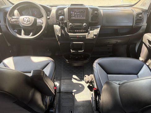 Used 2023 RAM ProMaster 2500 FWD image 17