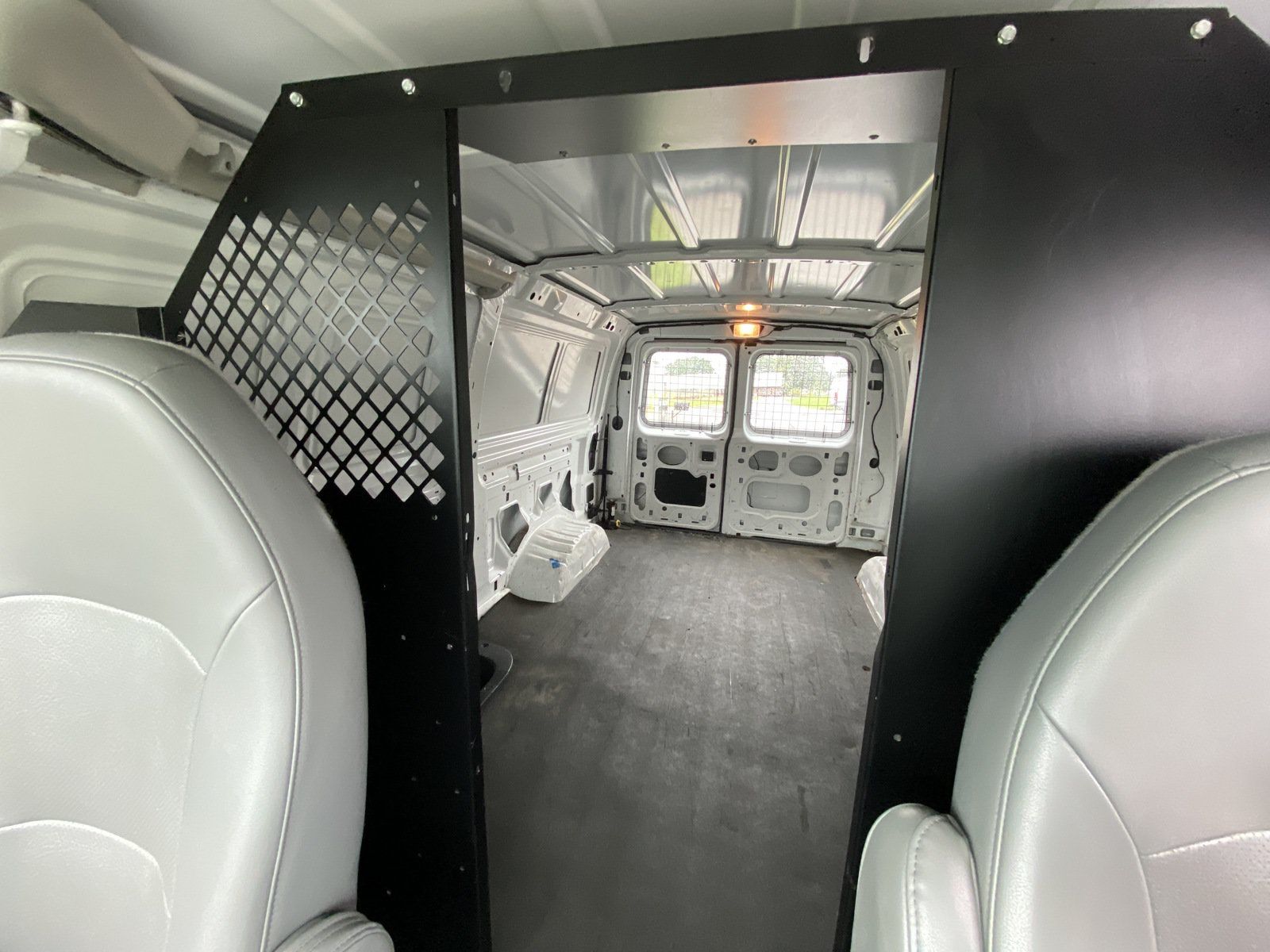 Used 2007 Ford E-250 and Econoline 250 RWD image 13