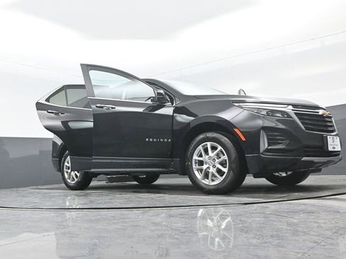 Used 2024 Chevrolet Equinox LT image 23