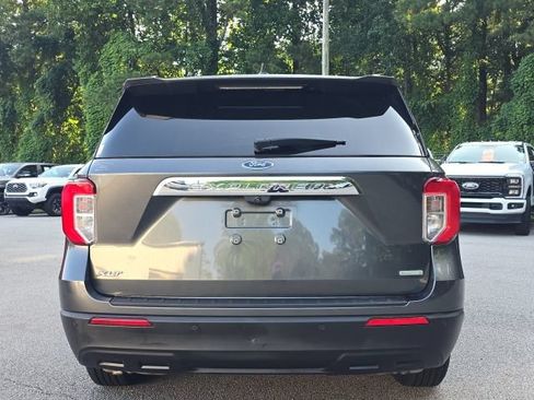 Used 2020 Ford Explorer XLT RWD image 5