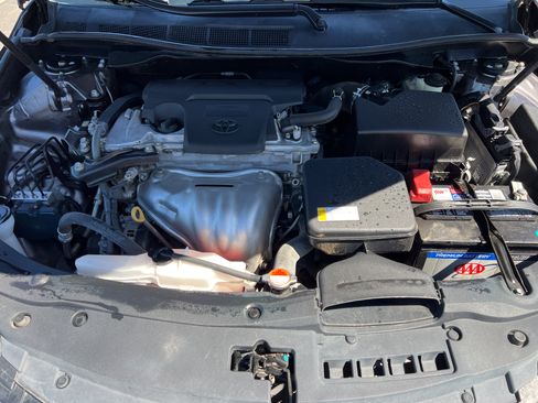 Used 2016 Toyota Camry LE FWD image 14