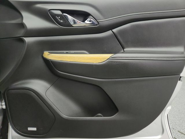 Used 2019 GMC Acadia Denali AWD/4WD image 33