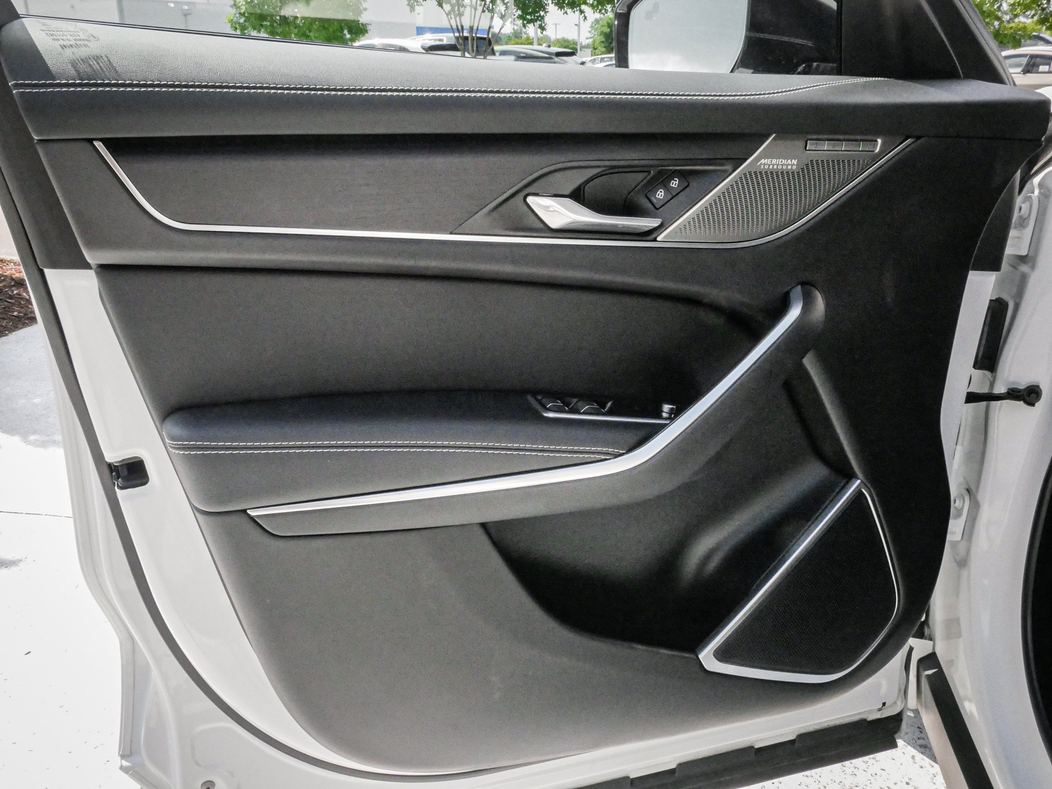 Used 2024 Jaguar F-PACE R-Dynamic S AWD/4WD image 14