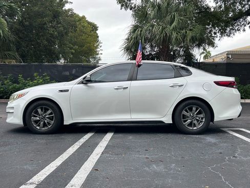 Used 2017 Kia Optima LX w/ Value Package image 8