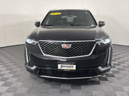Used 2024 Cadillac XT6 Premium Luxury w/ LPO, Floor Liner Package FWD image 3