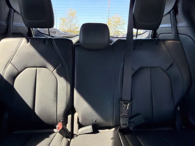 Used 2020 Chrysler Pacifica Touring-L w/ S Appearance Package FWD image 33