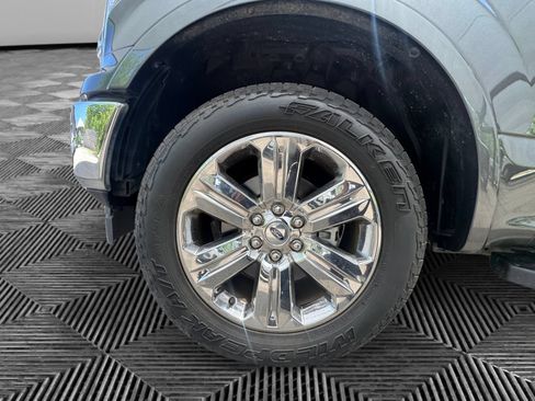 Used 2020 Ford F150 Lariat w/ Equipment Group 502A Luxury AWD/4WD image 9