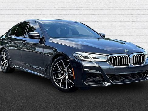Used 2023 BMW 530i w/ M Sport Package RWD image 3