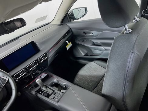 New 2026 Nissan Sentra SV w/ SV Convenience Package FWD image 20