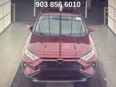 Used 2020 Toyota RAV4 Limited image 12