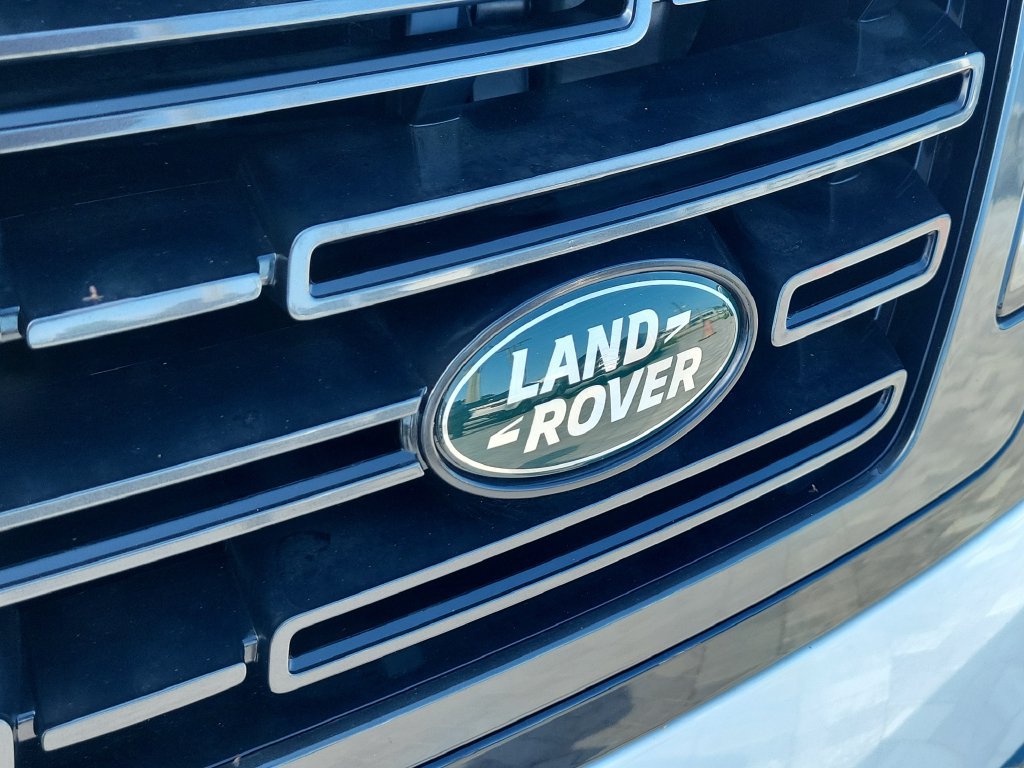 New 2026 Land Rover Range Rover Long Wheelbase SE AWD/4WD image 10