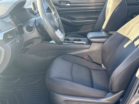 Used 2021 Nissan Altima 2.5 S w/ Driver Assist Package image 9