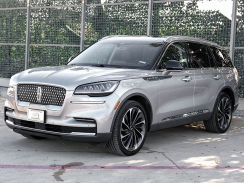 Used 2022 Lincoln Aviator Reserve w/ Equipment Group 201A image 7