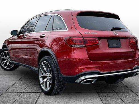 Used 2022 Mercedes-Benz GLC 300 4MATIC image 3