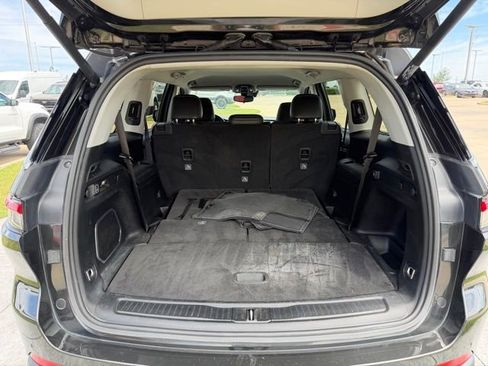 Used 2021 Jeep Grand Cherokee L Limited RWD image 5