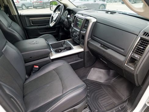 Used 2018 RAM 2500 Laramie w/ Sport Appearance Group AWD/4WD image 35