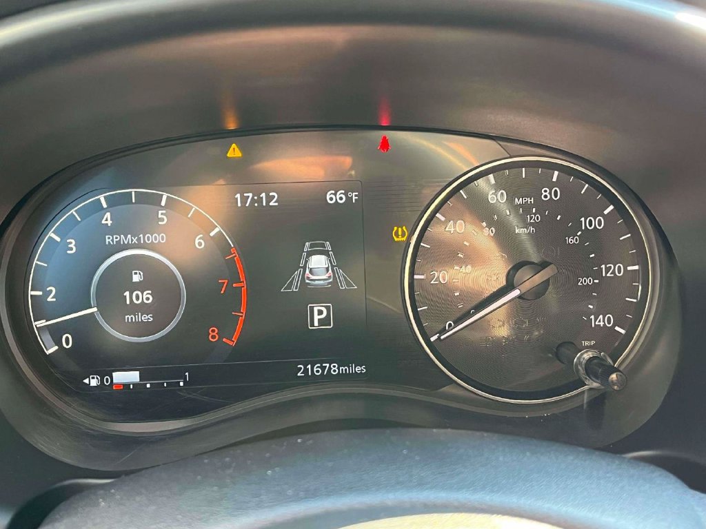 Used 2024 Nissan Kicks SV FWD image 21