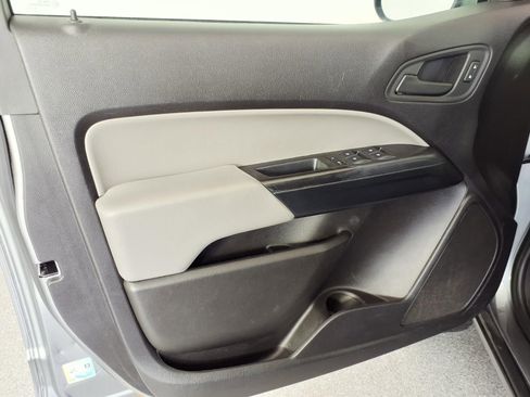 Used 2019 GMC Canyon 2WD Crew Cab w/ Convenience Package image 16
