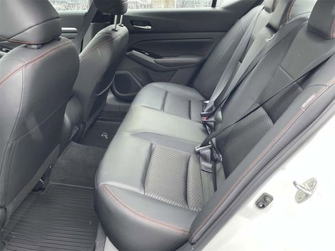 New 2025 Nissan Altima 2.5 SR image 9