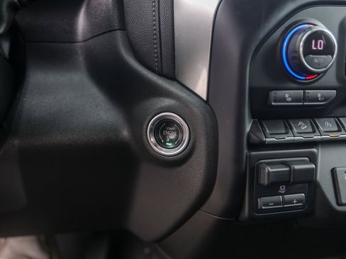 Used 2021 Chevrolet Silverado 1500 LT w/ Z71 Off-Road Package image 18