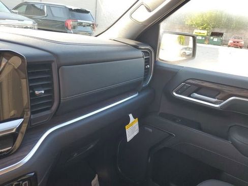 New 2026 GMC Sierra 1500 SLT w/ SLT Premium Plus Package image 28