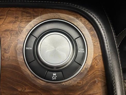 Used 2021 Nissan Armada SL w/ Captain's Chairs Package image 34