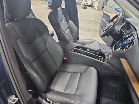 Used 2023 Volvo XC90 B6 Plus w/ Protection Package AWD/4WD image 10