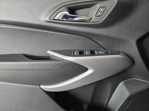 New 2026 Chevrolet Trax RS w/ Driver Confidence Package FWD image 23
