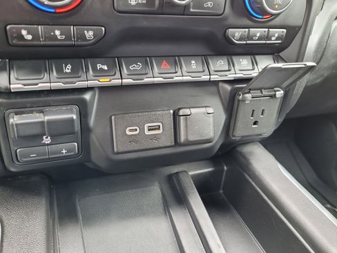 Used 2020 Chevrolet Silverado 2500 LTZ w/ LTZ Premium Package AWD/4WD image 24