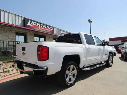 Used 2018 Chevrolet Silverado 1500 LT w/ Texas Edition RWD image 4
